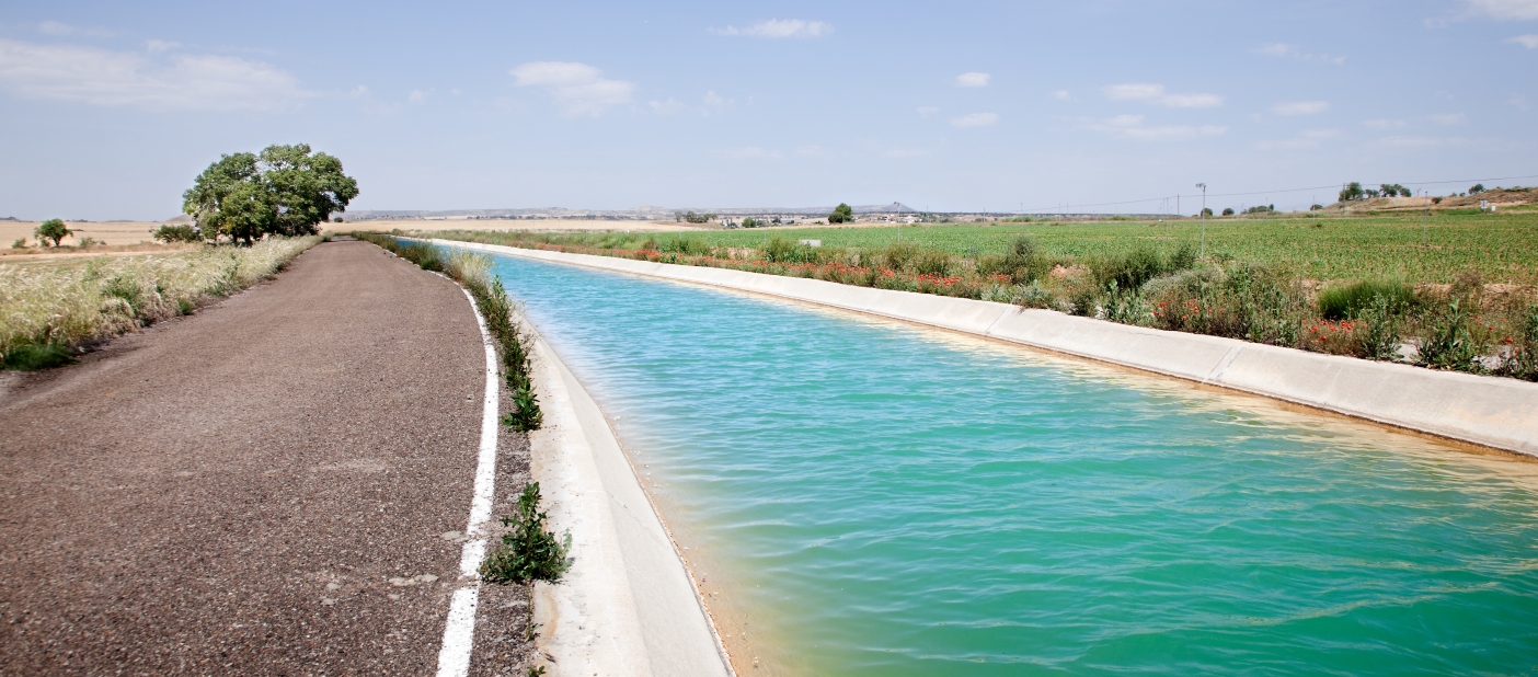 Canal de riego