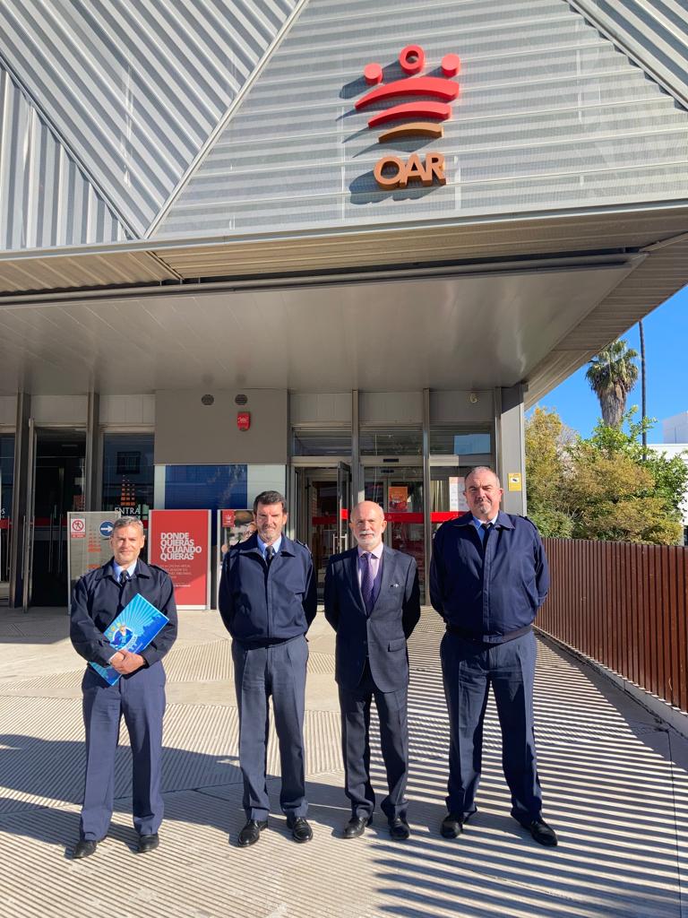 El Delegado de Defensa en Extremadura visita los servicios centrales del OAR
