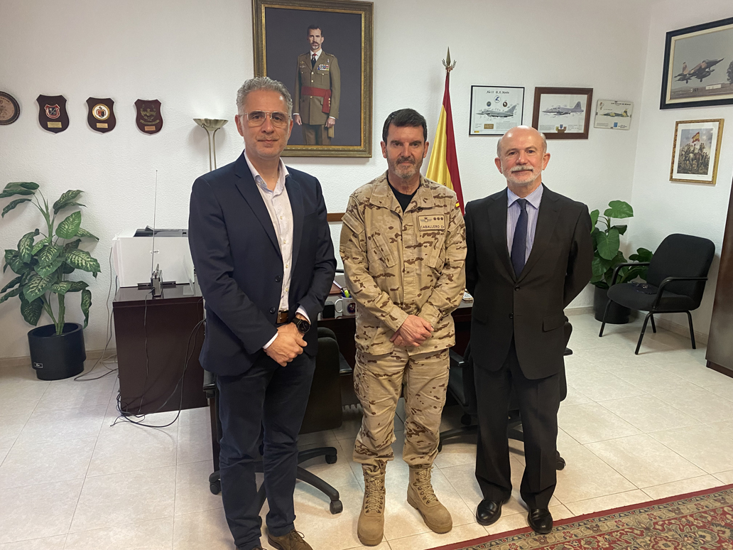 Los responsables del OAR visitan la Subdelegación de Defensa de Badajoz