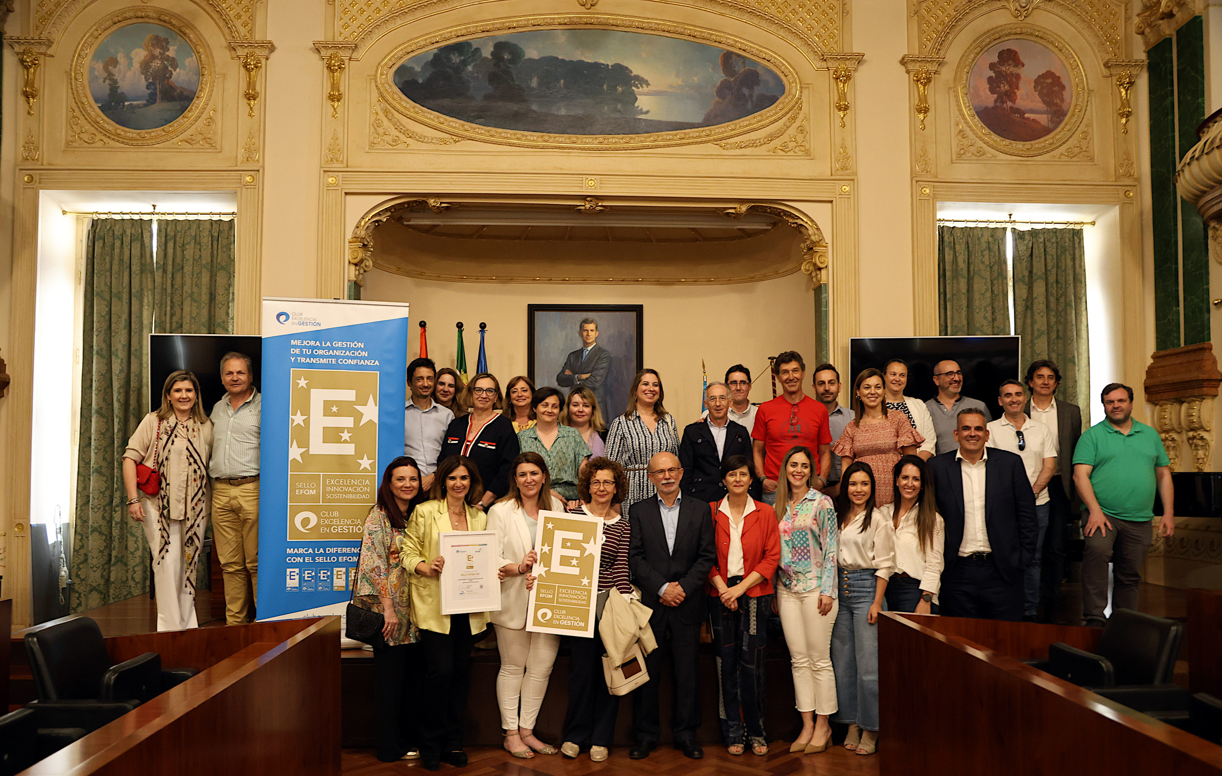 El Club Excelencia en Gestión hace entrega de los reconocimientos EFQM al Organismo Autónomo de Recaudación y al Área de Recursos Humanos de la Diputación de Badajoz