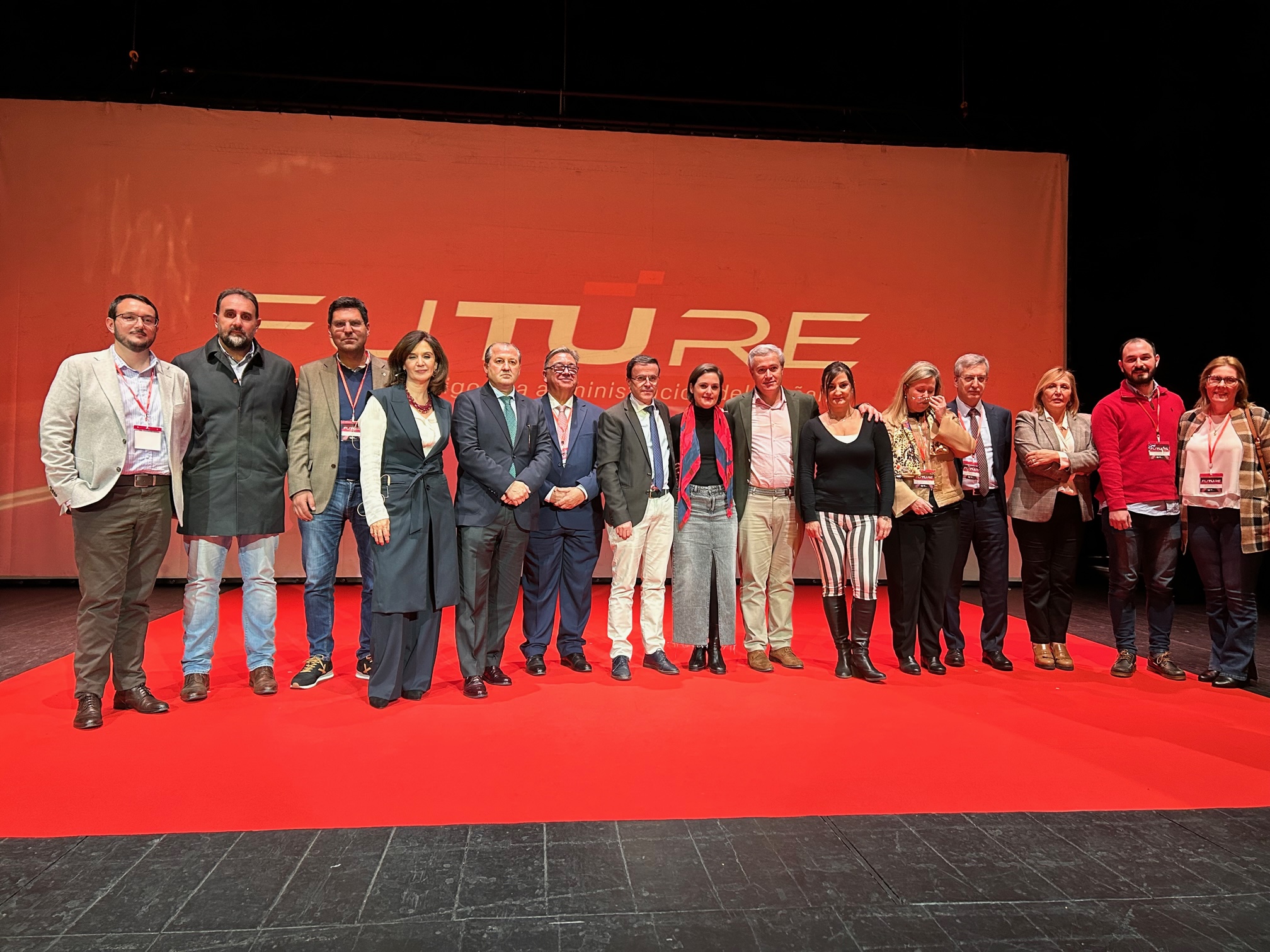El presidente de la Diputación de Badajoz clausura las jornadas municipales del OAR celebradas en Almendralejo