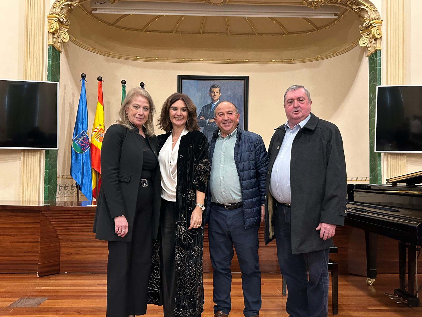 La Diputación de Badajoz homenajea a los empleados jubilados del OAR: décadas de compromiso y dedicación al servicio provincial